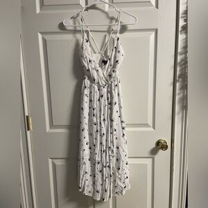 Banana Republic Petite White and Black Floral Maxi Dress 00